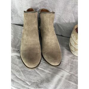 Clean Lucky‎ Brand brown suede ankle boot with side zipper and decorative zipper